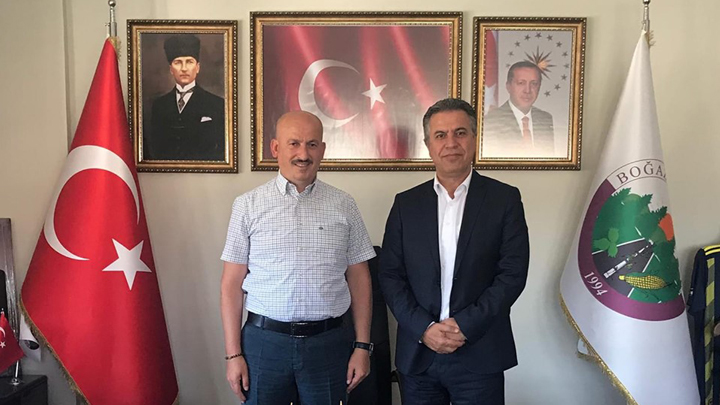 Turgay Çelik, Belediye Başkanımız İbrahim Ercan'ı makamında ziyaret ettiler.