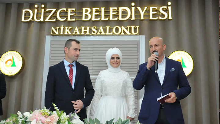 Beratiye Sağlam ile Nuri Ercan çiftinin nikah merasimine katıldık