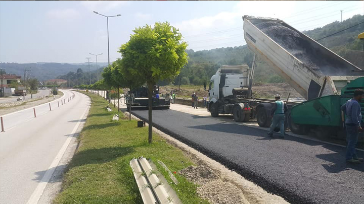 YEŞİLKÖY KAVŞAK PROJEMİZDE ASFALT KAPLAMA ÇALIŞMALARI BAŞLADI