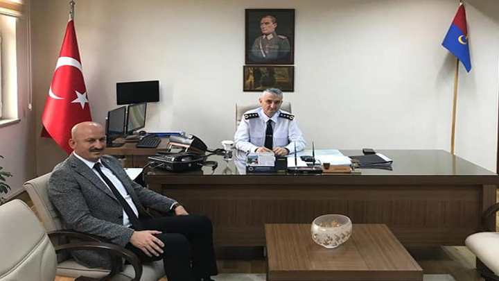 Düzce İl Jandarma Komutanı J.Kd.Albay Mustafa Çetinkaya'yı makamında ziyaret ettik