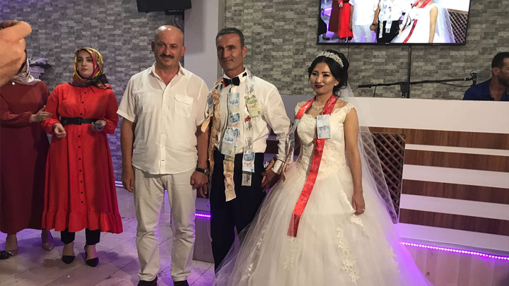 Nazgül Usubalıeva ile Orhan İzmirli çiftinin düğün merasimine katıldık