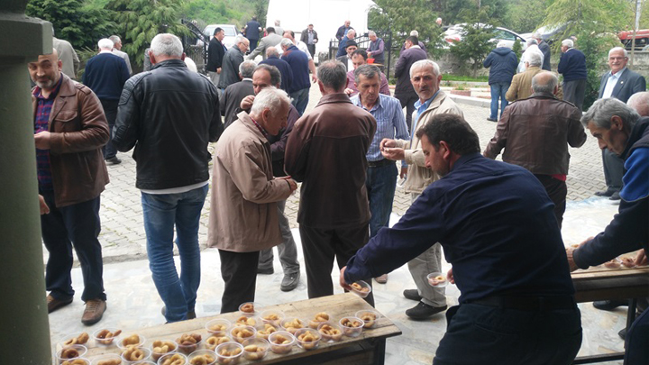 Üç Ayları Başlangıcı Nedeniyle Lokma İkramında Bulunduk