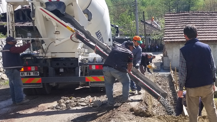 YOL GENİŞLETME VE MEZARLIKLARI KORUMA ÇALIŞMALARI