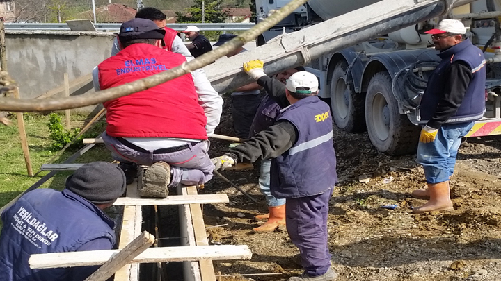 Şekerpınar Mahallesi Çocuk Parkı İnşaatımız