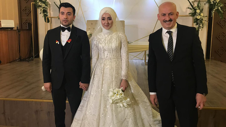 Hülya Kaşıkoğlu ile İzzet Özbey'in düğün merasimine katıldık.